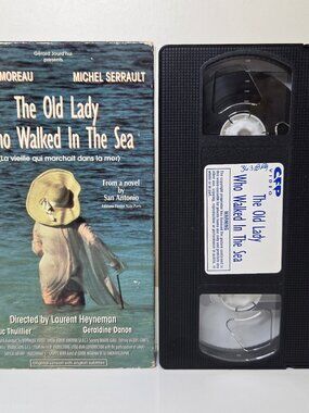 The Old Lady Who Walked in the Sea VHS 1991 French w/ English Subs Jeanne Moreau